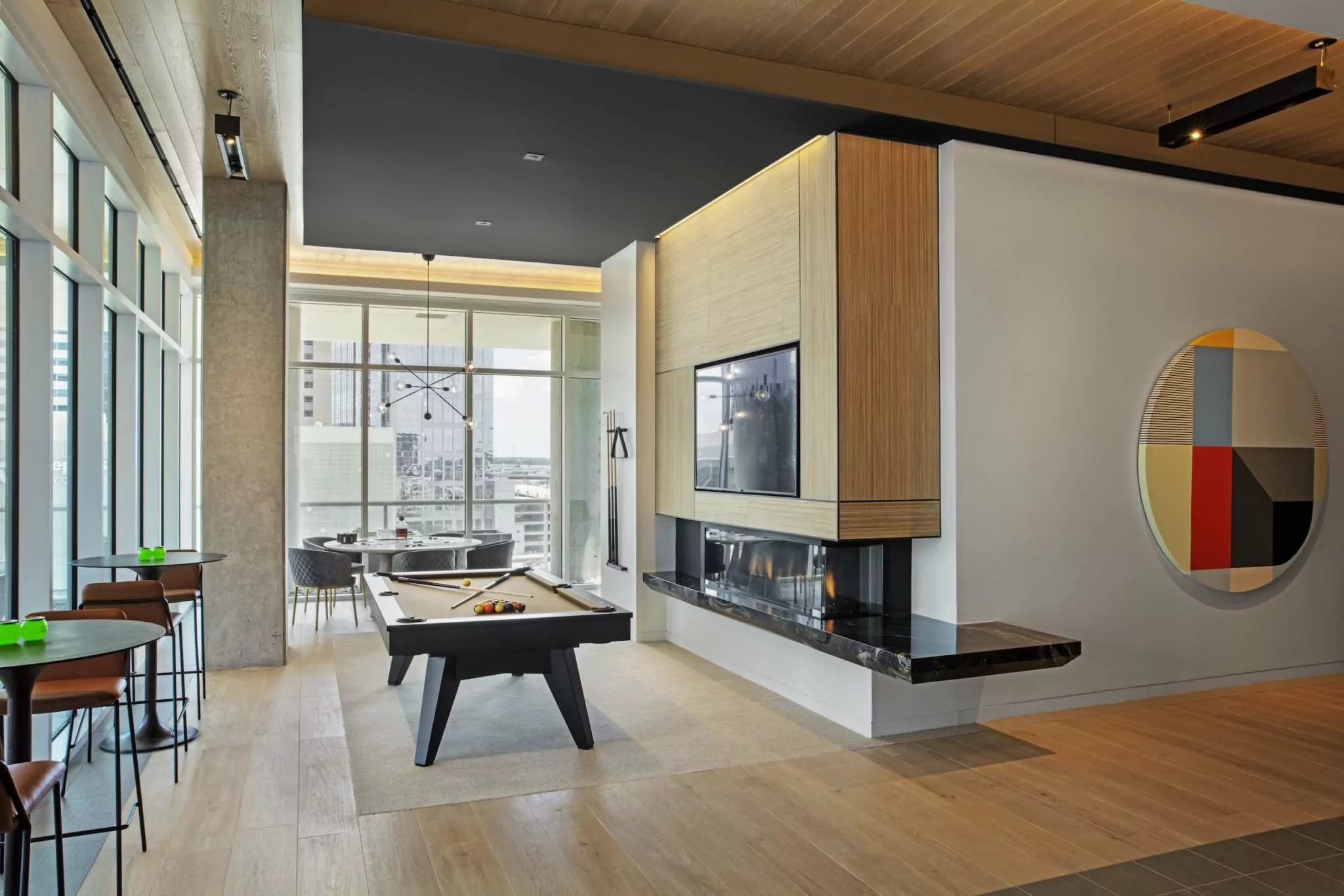 Dining area with pool table at The Victor